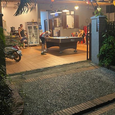 Aurora Backpackers Hostel Λουάνγκ Πραμπάνγκ Εξωτερικό φωτογραφία