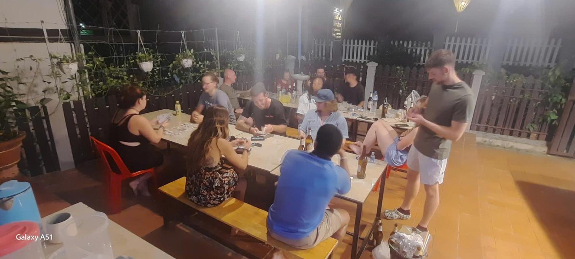 Aurora Backpackers Hostel Λουάνγκ Πραμπάνγκ Εξωτερικό φωτογραφία